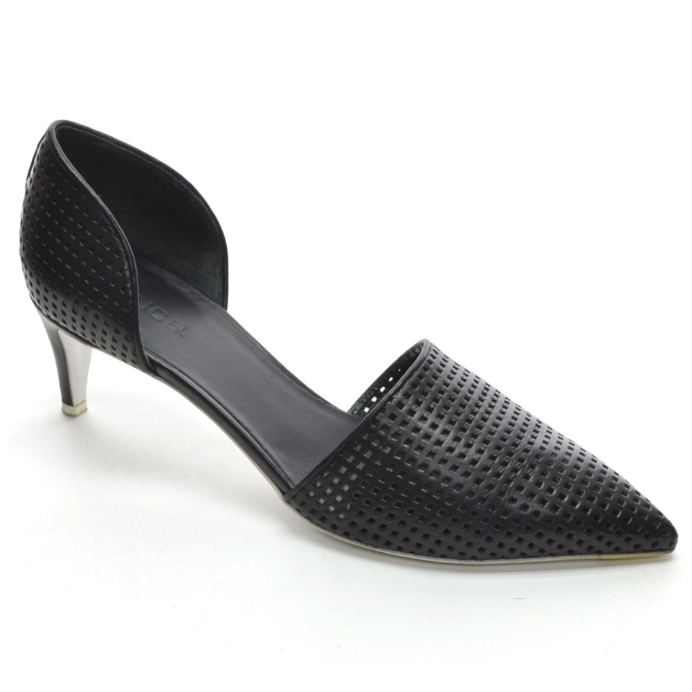 VINCE Aurelian 2 Perforated d'Orsay Pumps size 10 - Picture 1 of 6